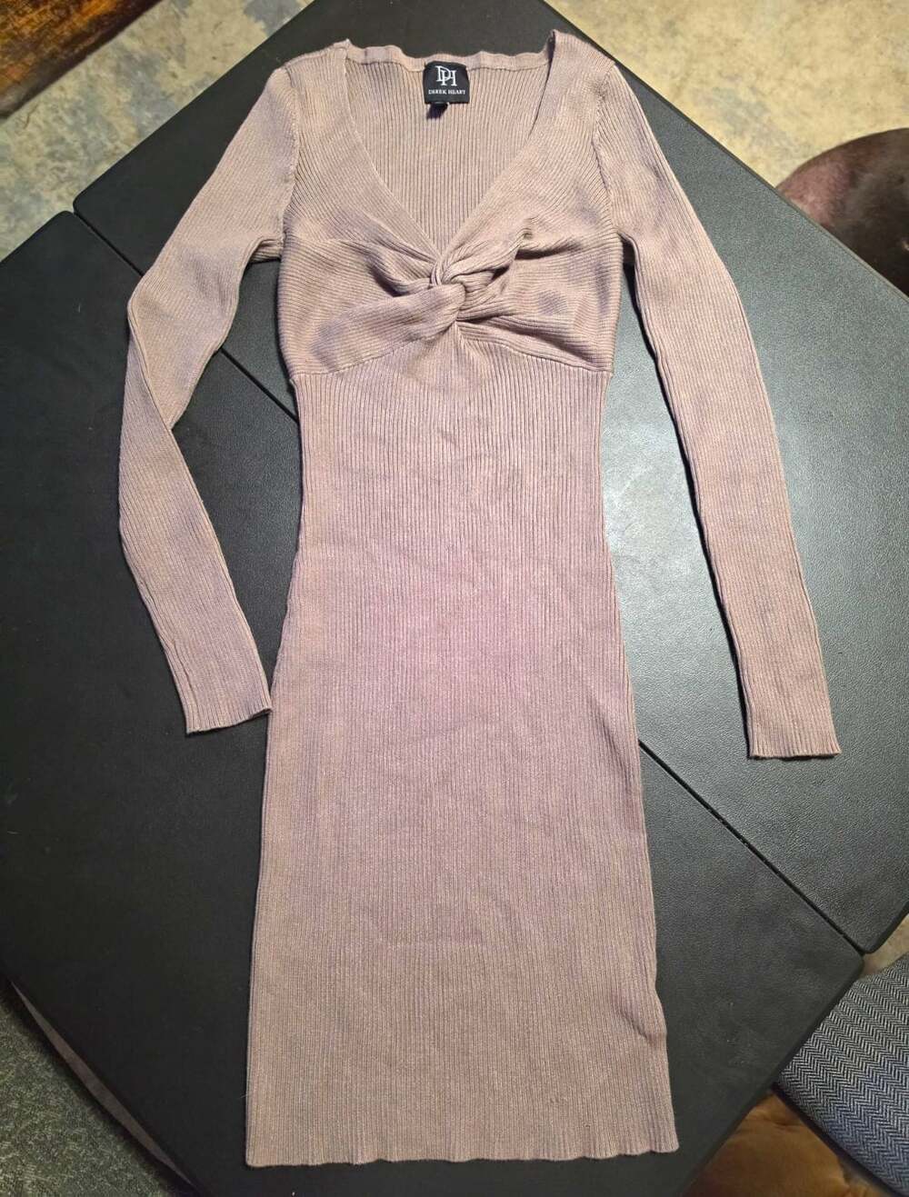 Derek Heart Women's M Taupe Ribbed Knit Stretch Twist V-Neck Midi Bodycon